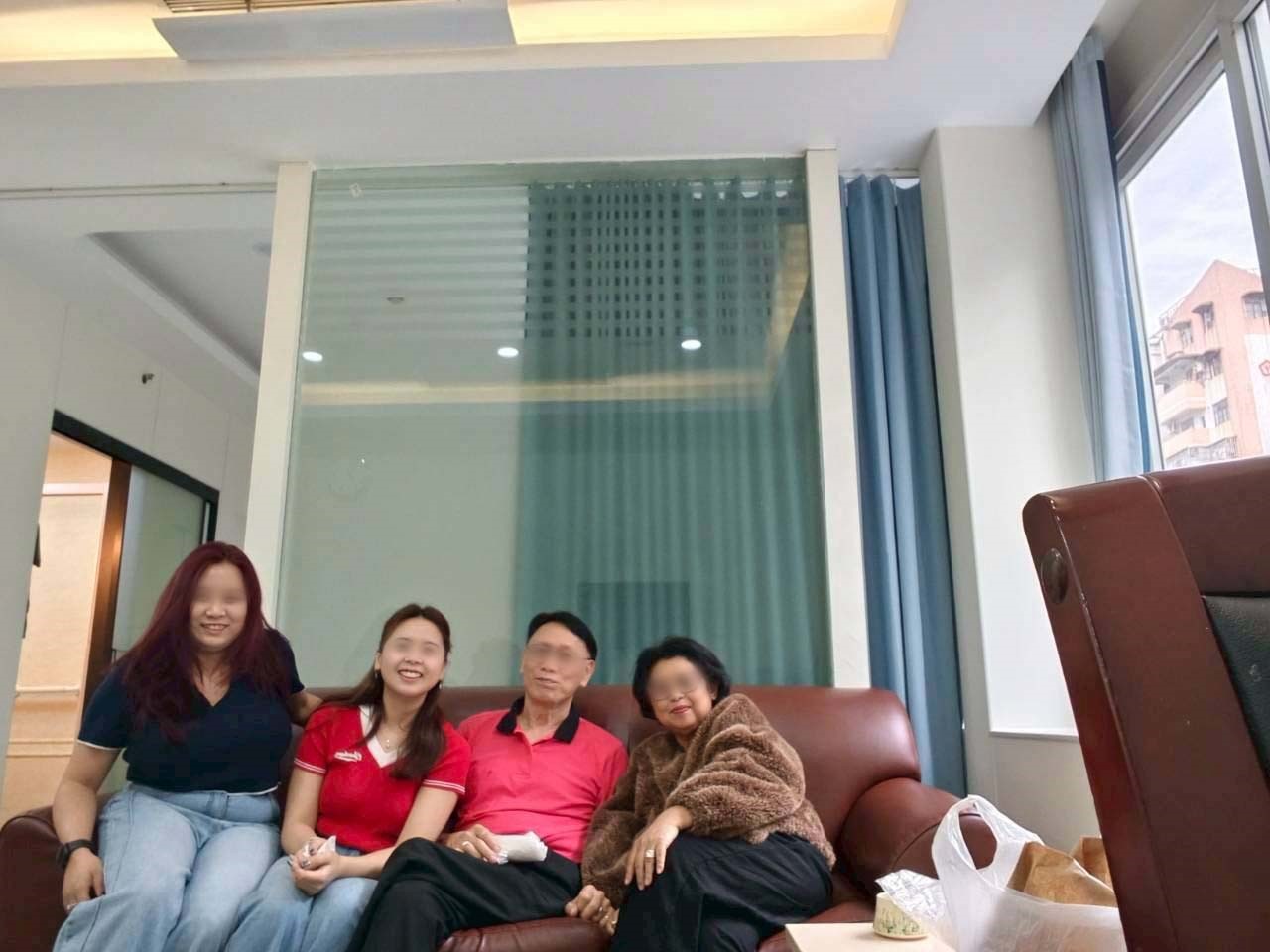 ny11_687615.jpg 4.jpg